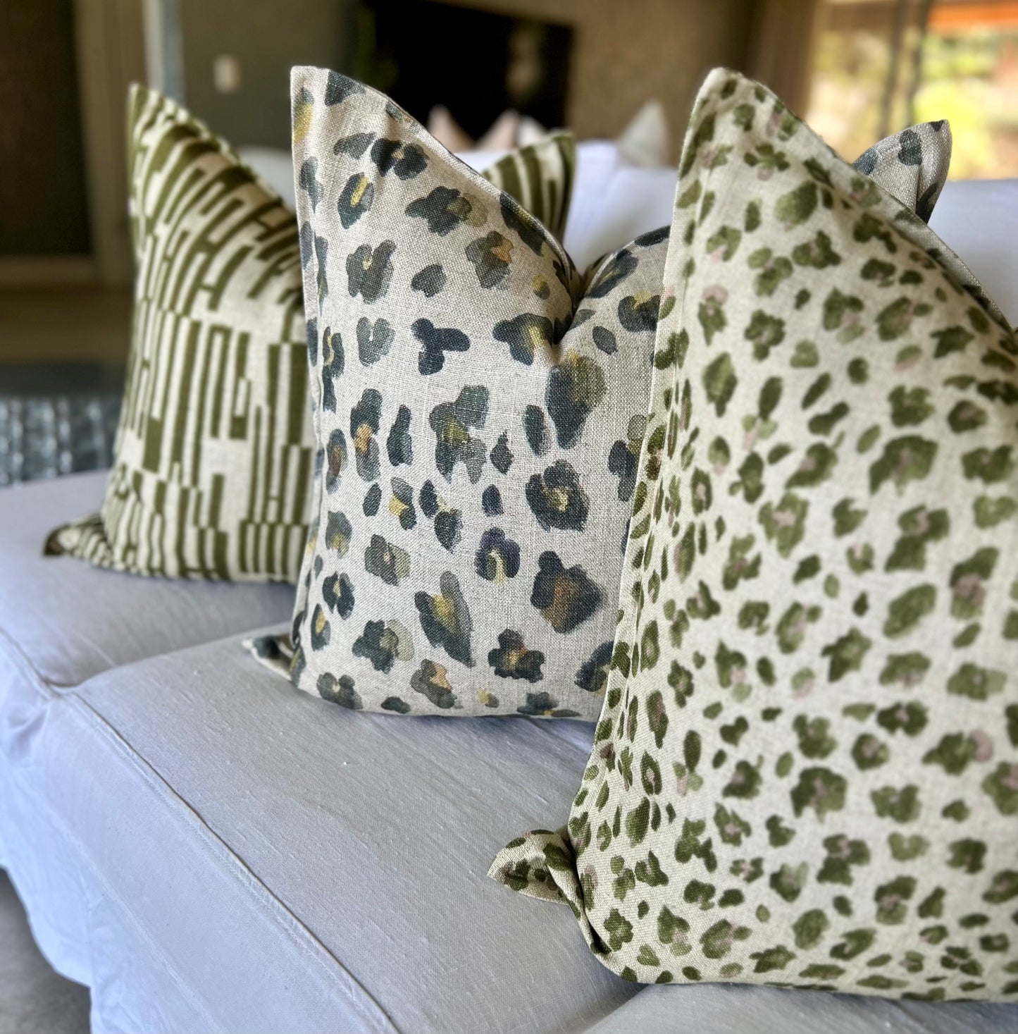 Leopard Charcoal